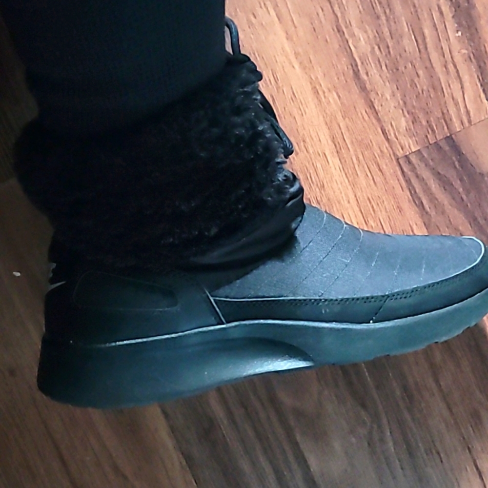 Nike Womens Kaishi Winter Boots